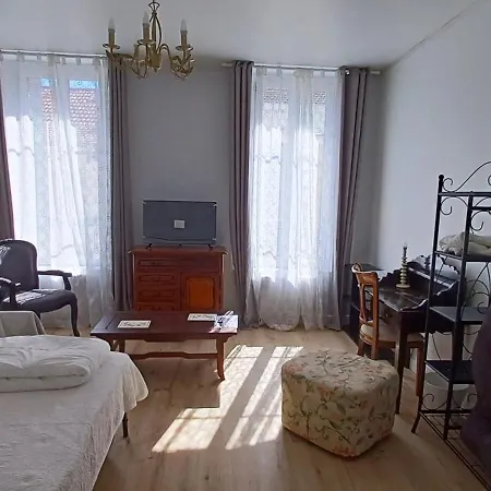 Logement Independant - 4/6 Personnes Appartement