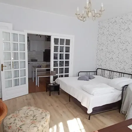 Logement Independant - 4/6 Personnes * Lourdes